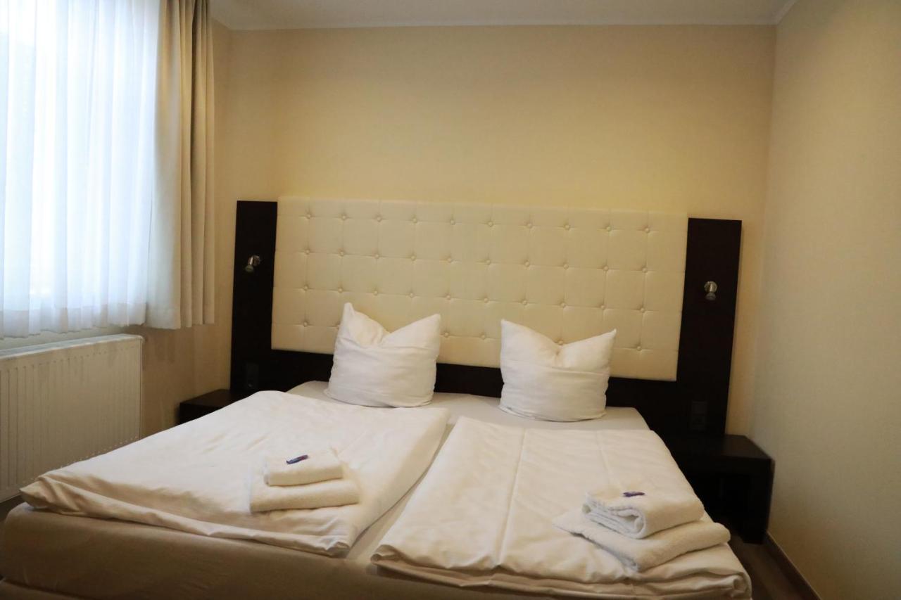 Beim Heines Hotel Daun Exterior photo