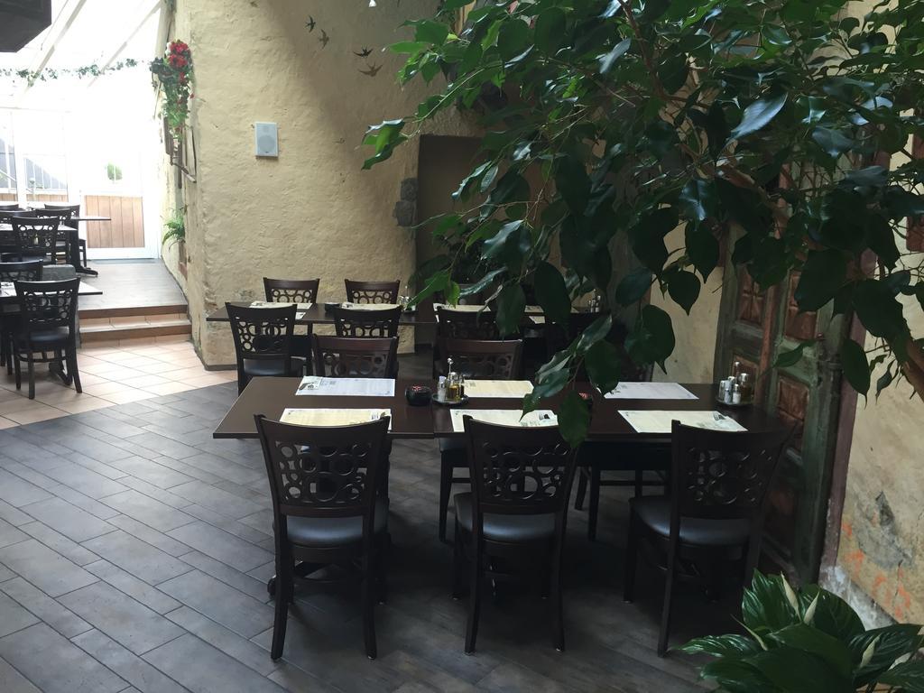Beim Heines Hotel Daun Exterior photo